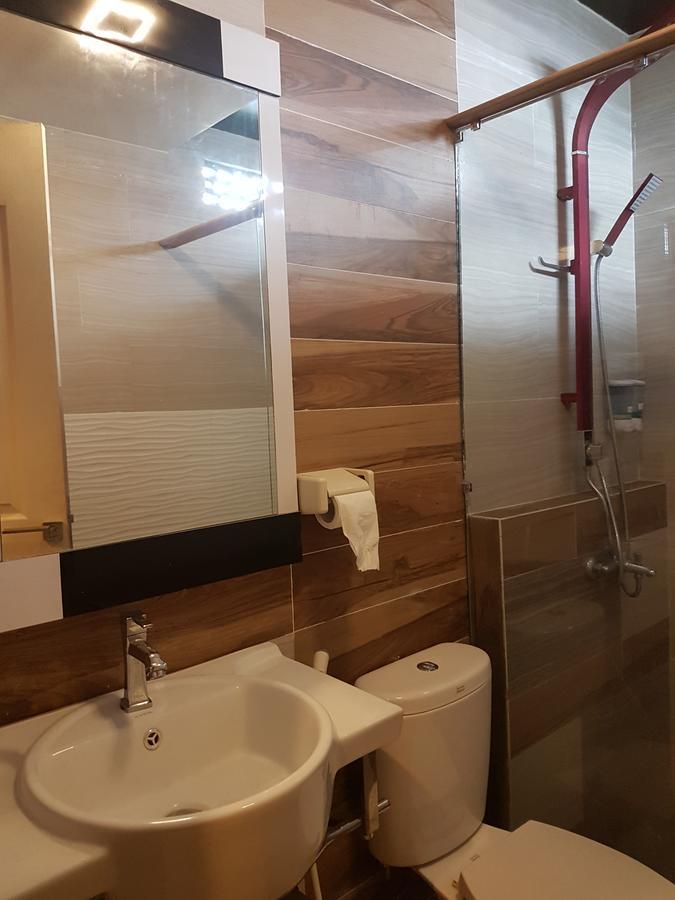 Lawaka Hotel Ampana Екстер'єр фото
