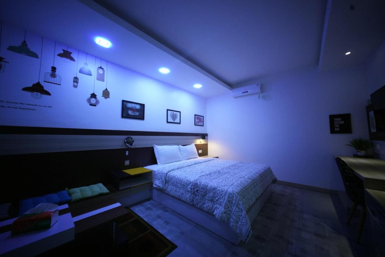 Lawaka Hotel Ampana Екстер'єр фото
